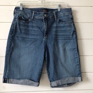 NYDJ Brielle Short with Lift-tuck Technology